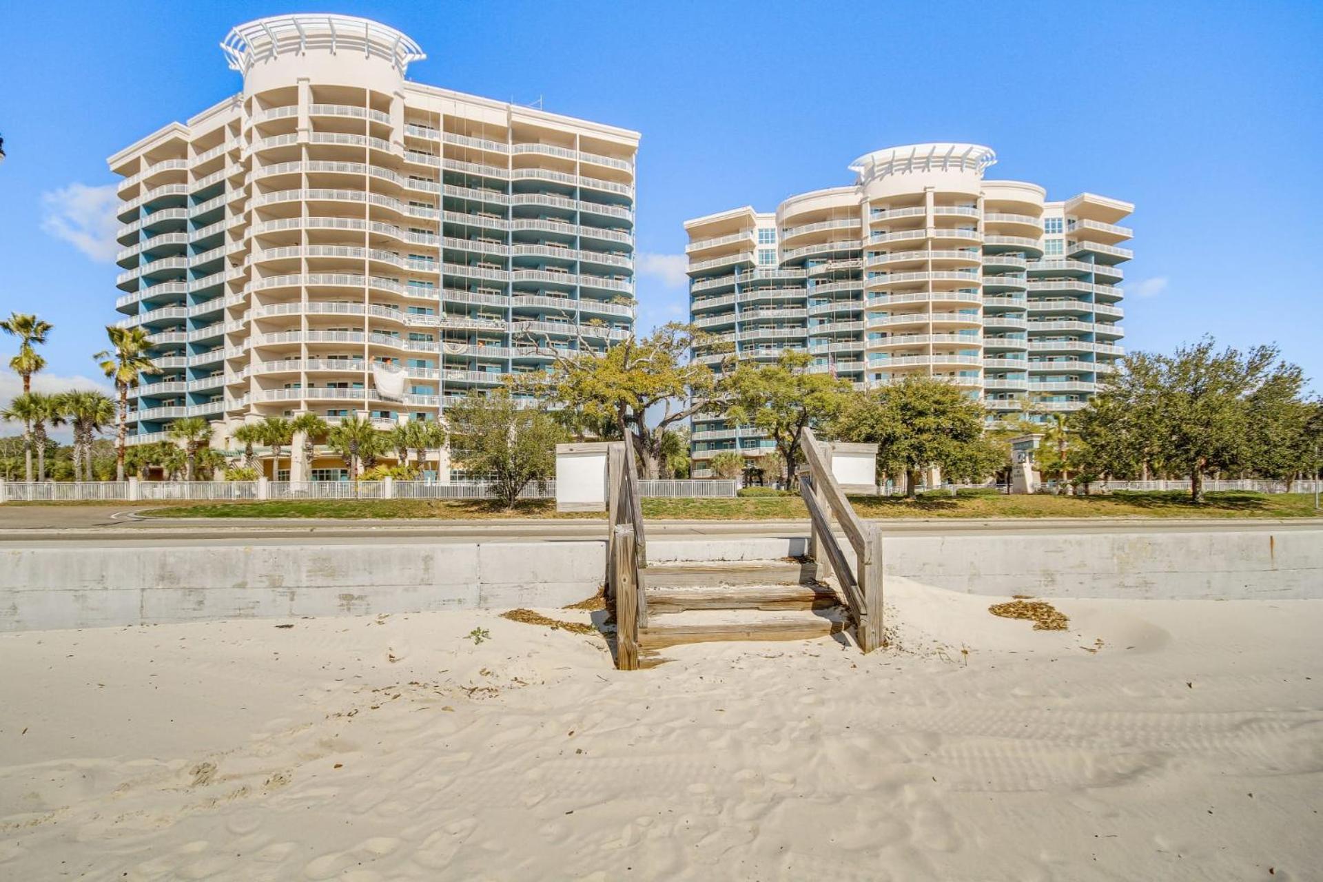 Charming Condo On The Beach/Legacy T2-1102 Gulfport Exterior photo